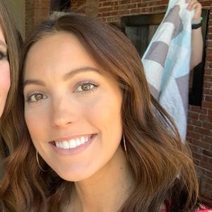 Meet your Posher, Reni